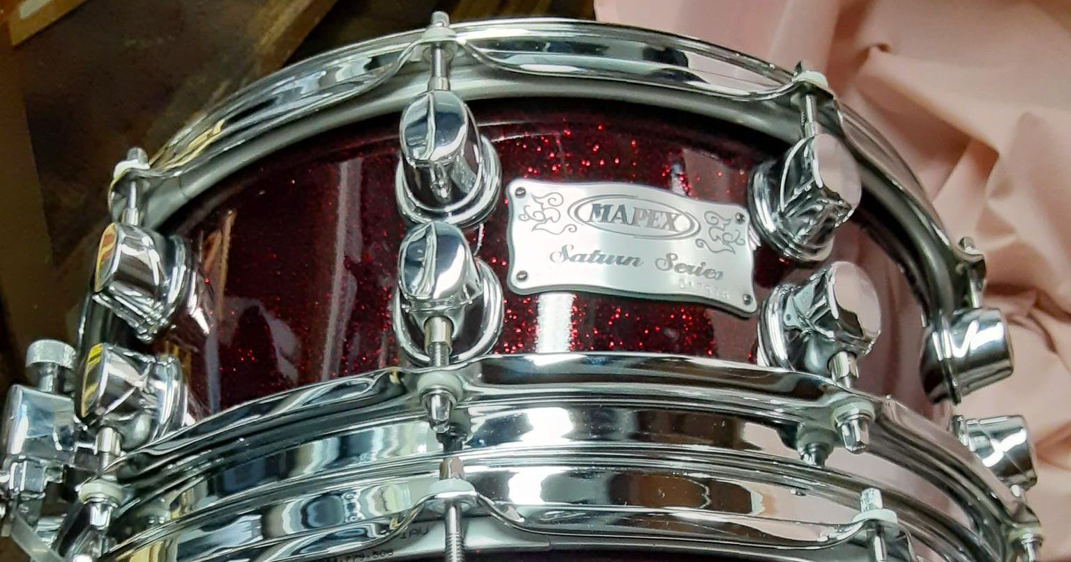 14"x5.5" Saturn Black Cherry Sparkle. Photo - Skip Wilde