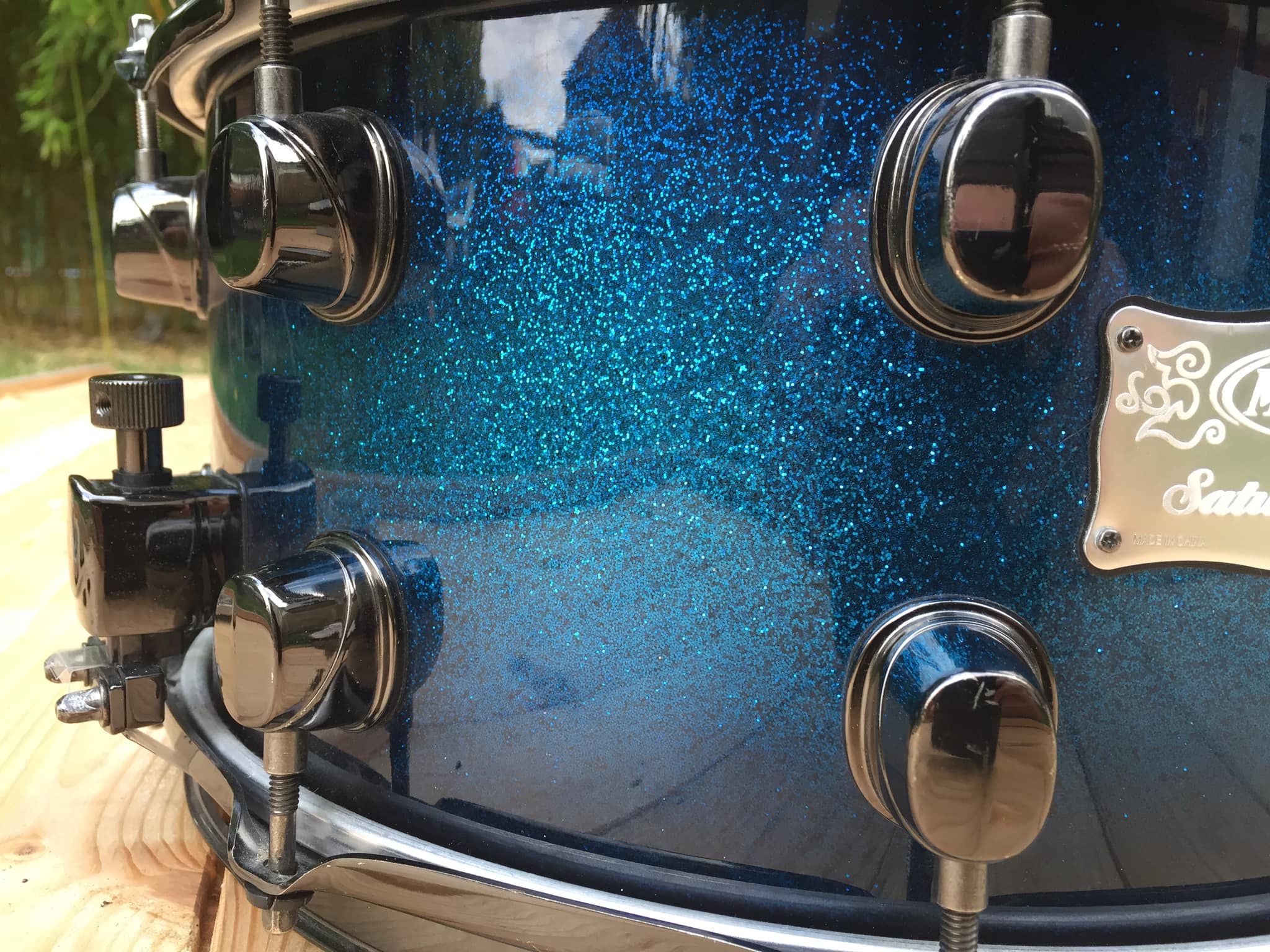14"x7" Saturn Blue Galaxy Sparkle Burst. Photo - Guy Shaw