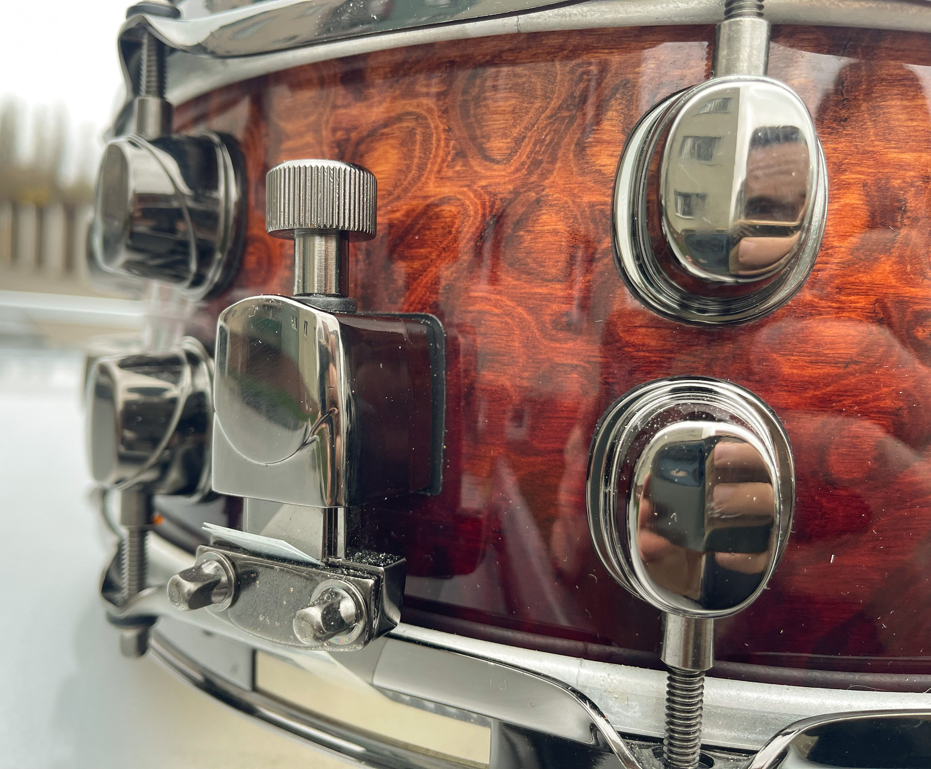 14"x5.5" Saturn SE Deep Sienna Fade. Photo - Michał Usdrowski