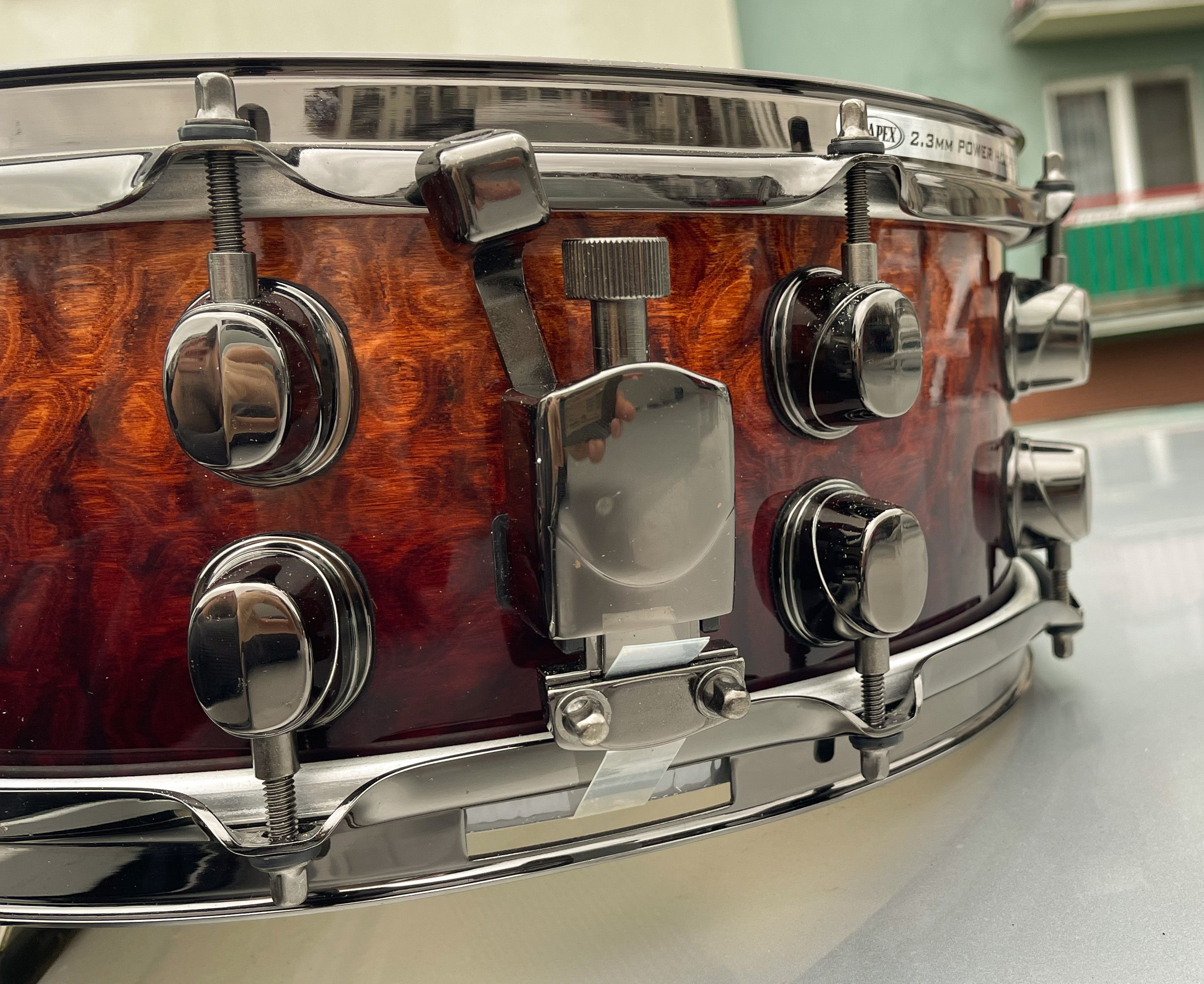 14"x5.5" Saturn SE Deep Sienna Fade. Photo - Michał Usdrowski