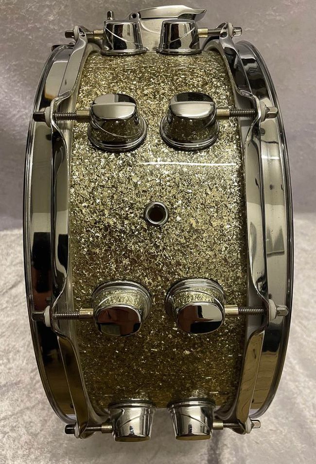 14"x5.5" Saturn Sterling Sparkle. Photo - Peter Lorenz