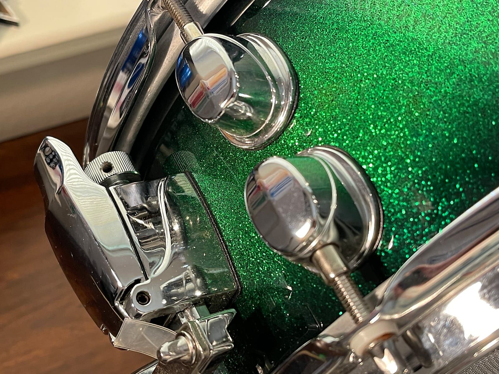 14"x5.5" Saturn Green Apple Burst. Photo - Zack Cruz