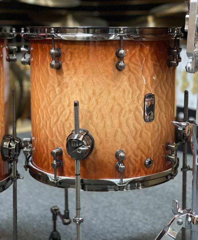 Versatus - Peach Burl Burst
