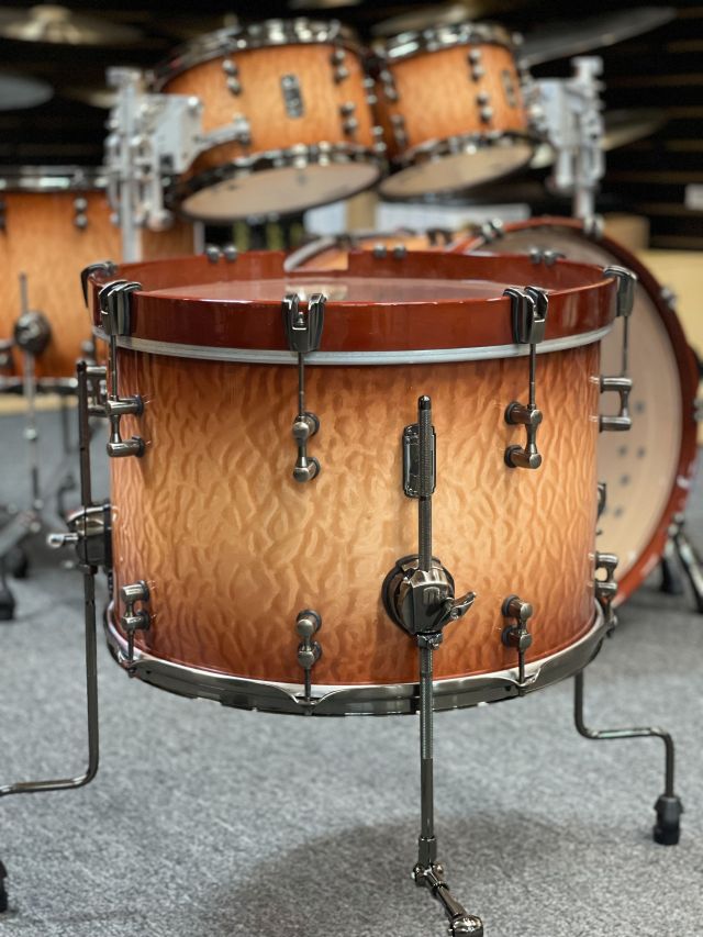 Versatus - Peach Burl Burst